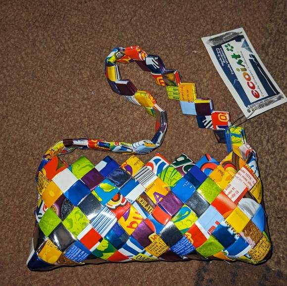 Ecoist Candy Wrapper Purse Wristlet - Picture 4 of 6